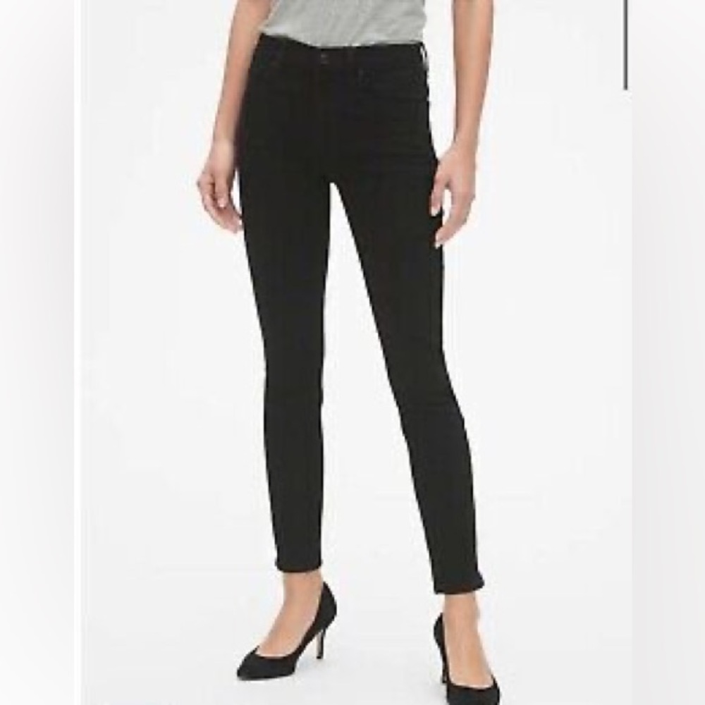 GAP Mid-rise stretch skinny curvy denim legging. Size 4/27.